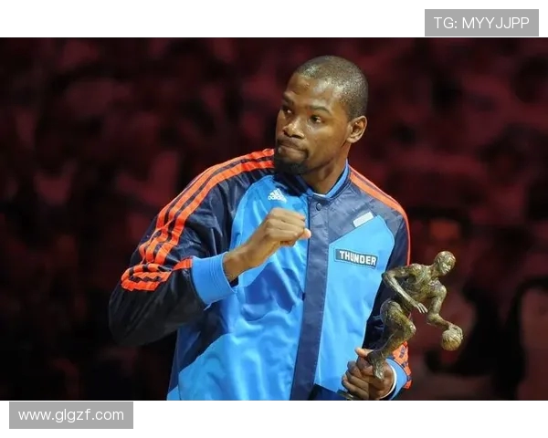 凯文·杜兰特：从高效得分手到领导者的蜕变与篮球传奇之路