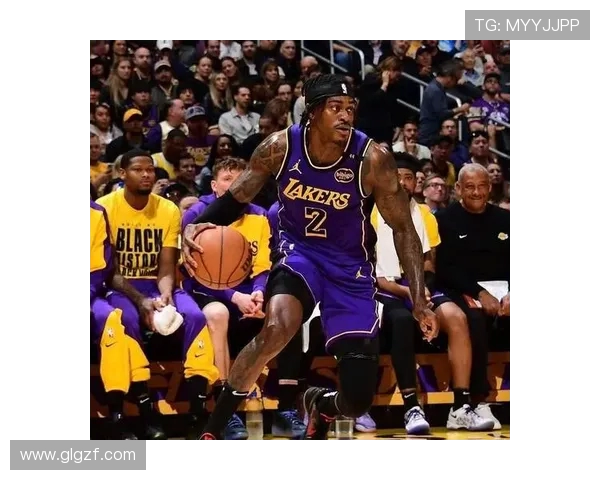 洛杉矶湖人迎战劲敌，赛季关键战役冲击总冠军荣耀