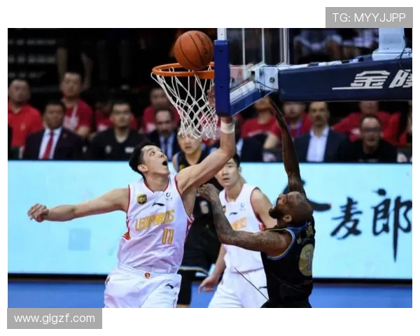 上海久事迎战深圳马可波罗 争夺季后赛席位的关键之战 上海久事迎战深圳马可波罗 争夺季后赛席位的关键之战