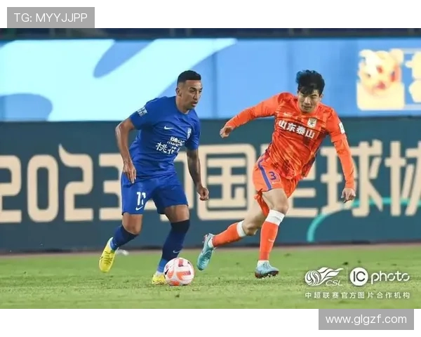 武汉三镇巅峰对决再燃江城绿茵荣耀之战谁能称霸中超赛场 武汉三镇巅峰对决再燃江城绿茵荣耀之战谁能称霸中超赛场