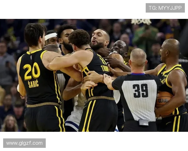 国王与勇士激战正酣2月16日精彩对决引发球迷热议 国王与勇士激战正酣2月16日精彩对决引发球迷热议